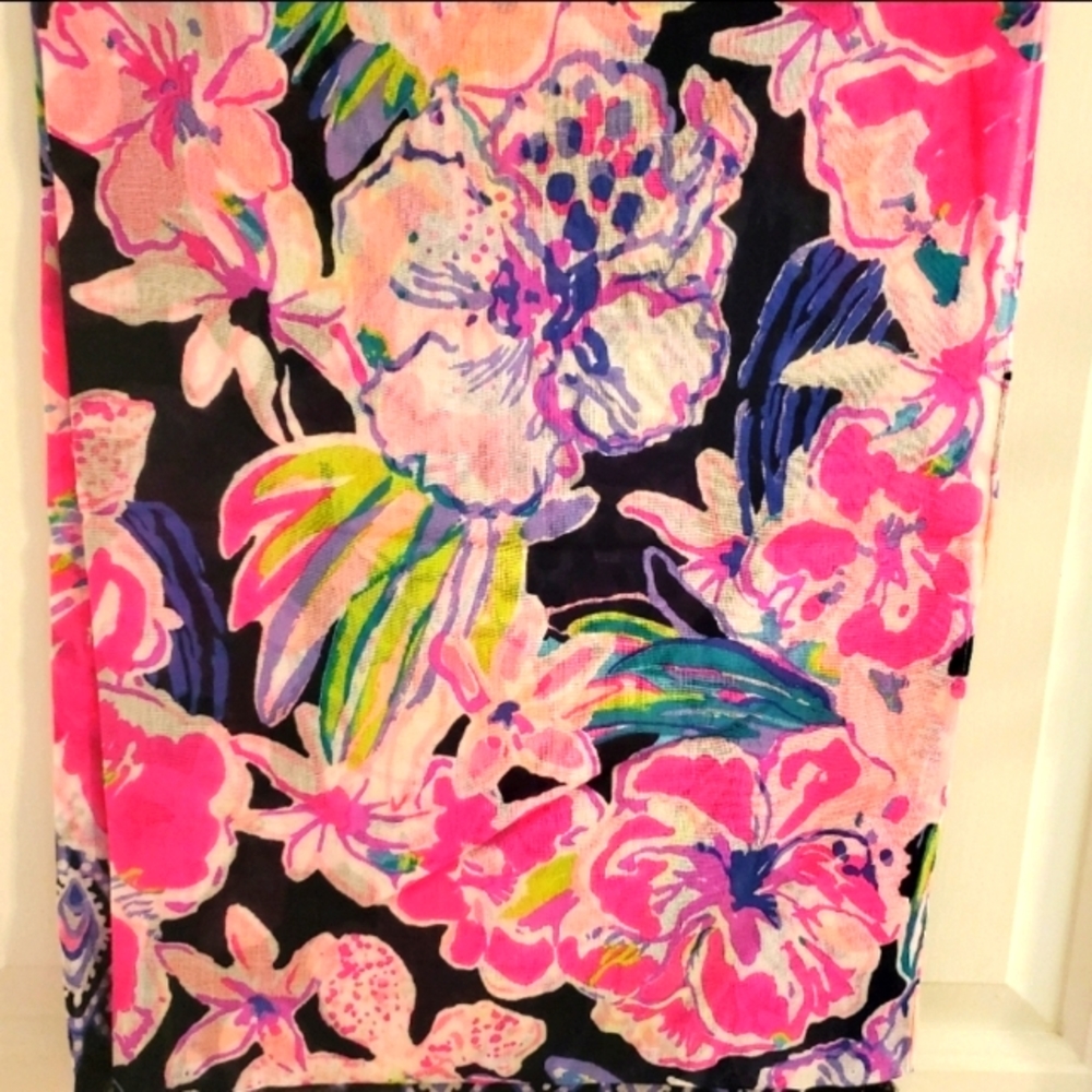 Lilly Pulitzer Resort Scarf Tipping Point